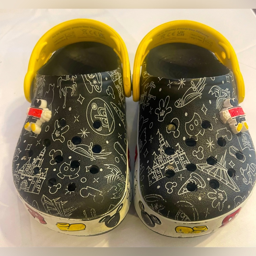 Crocs Mickey Mouse Child 8 Disney black red yellow - Picture 2 of 10